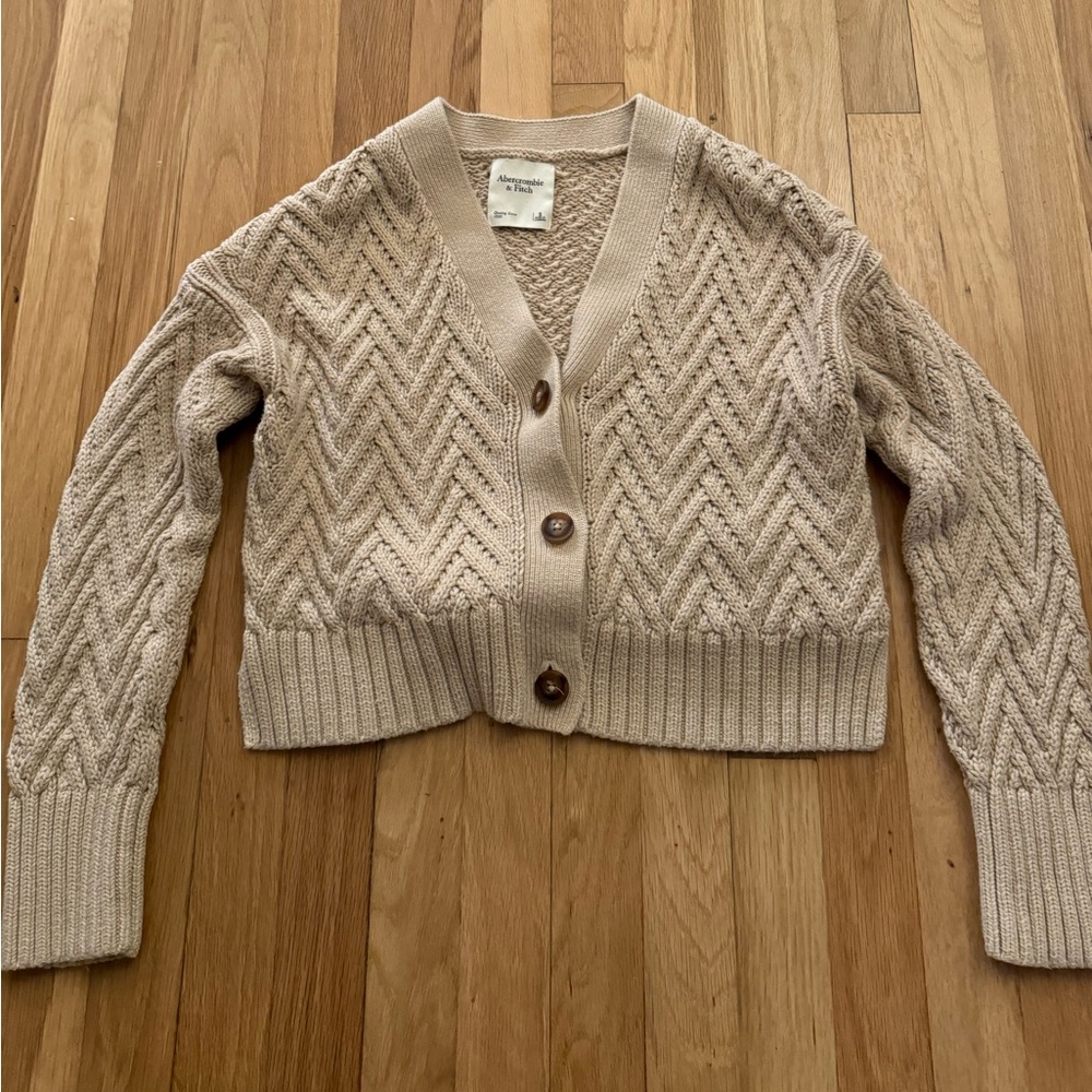 Abercrombie Women’s Tan Sweater - Small - Herringbone Stitch Cardigan